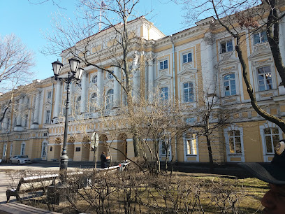 Памятник К.Д. Ушинскому
