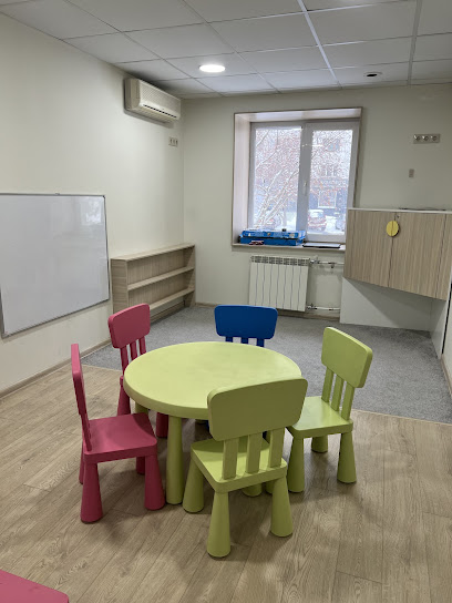 SuperMom, центр раннего развития Супермам