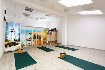 Студия Йоги Sadhana