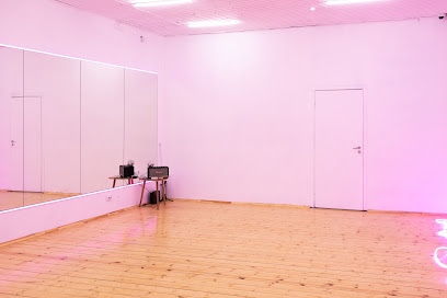 Sirens’ studio