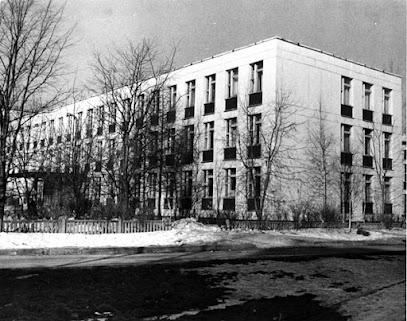 Школа № 677