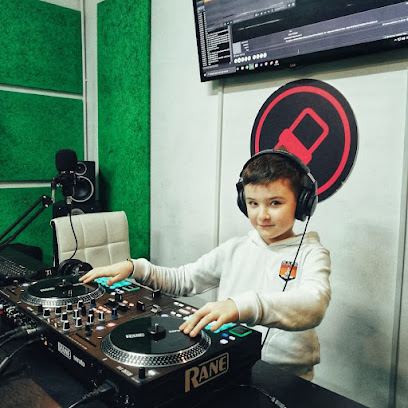 EDM SCHOOL