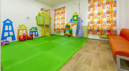 Kidstarter | Детский центр Сокольники | Куры английского, организация детских праздников, йога для детей