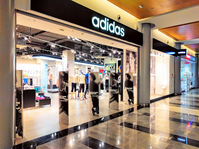 Беговой клуб adidas