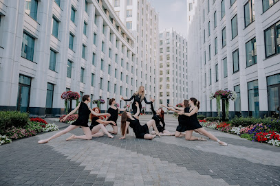 DITA DANCE