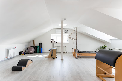 Showme.Pilates | Студия пилатеса Китай-город | Женский фитнес, стретчинг, персональные тренировки