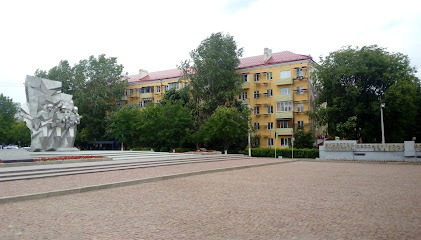 Памятник подольским курсантам