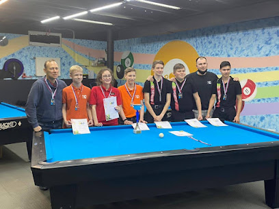 Poolschool. Школа бильярда. Клуб.