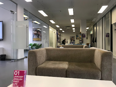 EF English First, курсы английского для детей и подростков