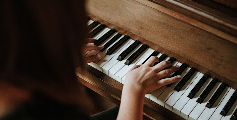 Музыкальная школа "Sing & Play"