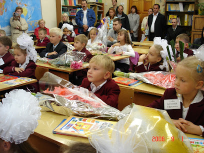 ГБОУ школа №2098 им. Героя Советского Союза Л.М. Доватора.
