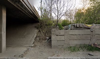 бетонно-баннерный бастион