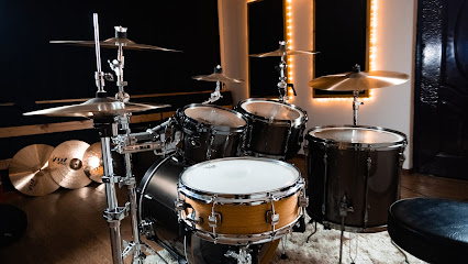 Eleven Drum School | Обучение игре на барабанах