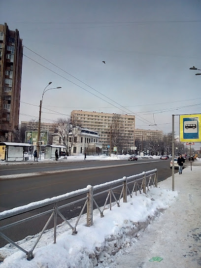 пл. Мужества / пр. Тореза