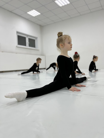 Школа художественной гимнастики GymBalance в Дегунино