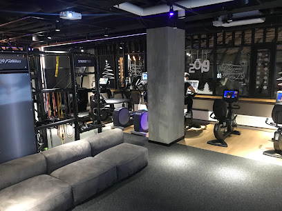 X-Fit Столешников