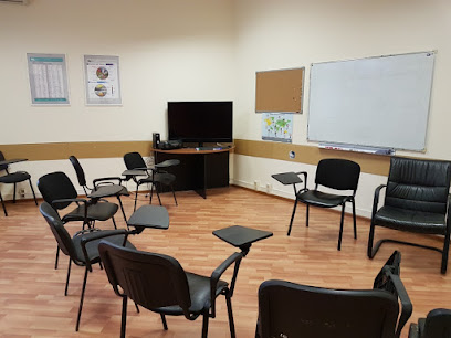 BKC - Чистые Пруды. Школа английского для взрослых и детей.