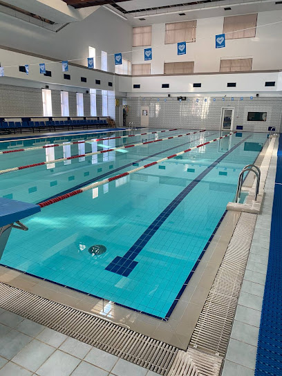 Школа плавания Let's Swim