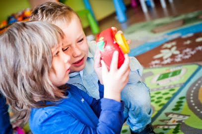 APPLE TREE NURSERY SCHOOL, английский детский сад