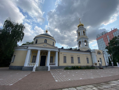 Школа Воскресная, Храм преподобных Зосимы и Савватия Соловецких в Гольянове